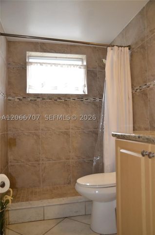 17050 NE 14th Ave 115, Miami, FL 33162