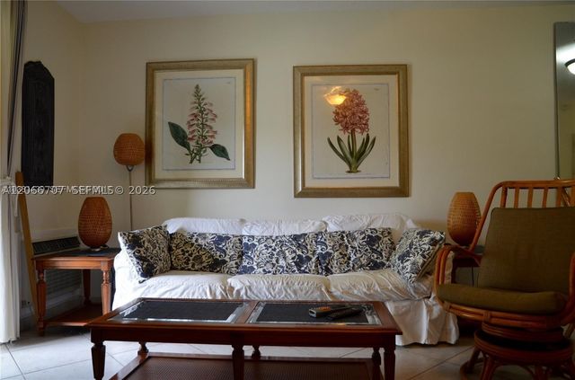17050 NE 14th Ave 115, Miami, FL 33162