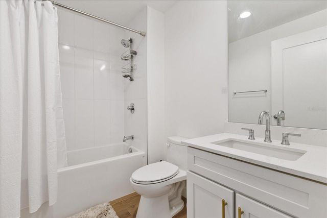 920 N OSCEOLA AVENUE 303, Clearwater, FL 33755