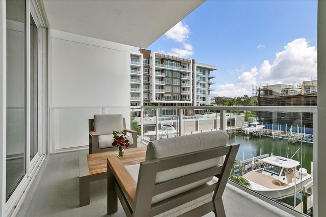 920 N OSCEOLA AVENUE 303, Clearwater, FL 33755