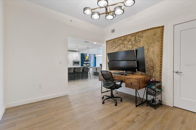 920 N OSCEOLA AVENUE 303, Clearwater, FL 33755