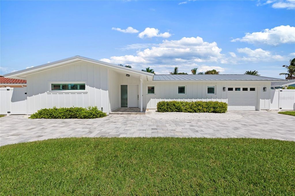 113 17TH STREET, Belleair Beach, FL 33786