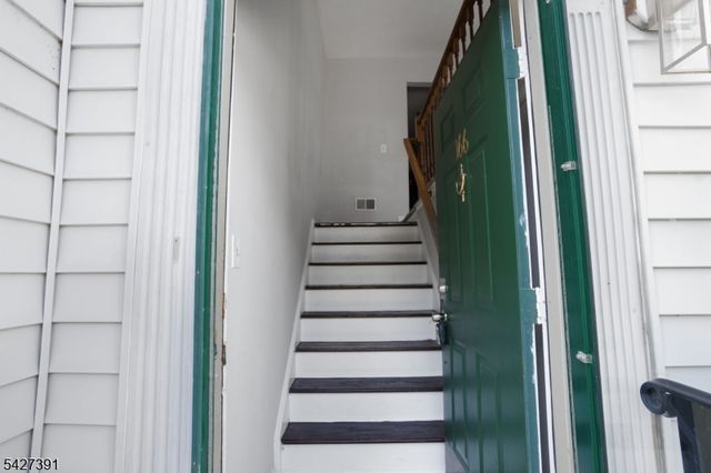 166 Sapphire ln, Franklin Twp., NJ 08823