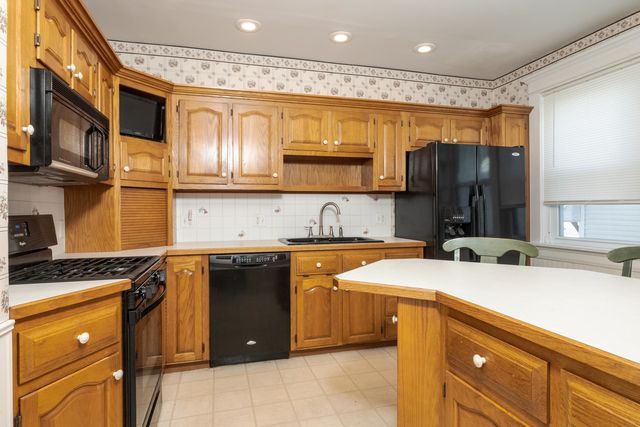 205 E Howard Street, Pontiac, IL 61764