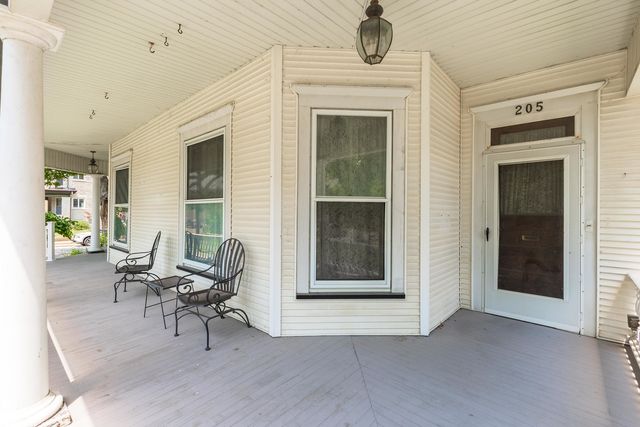 205 E Howard Street, Pontiac, IL 61764
