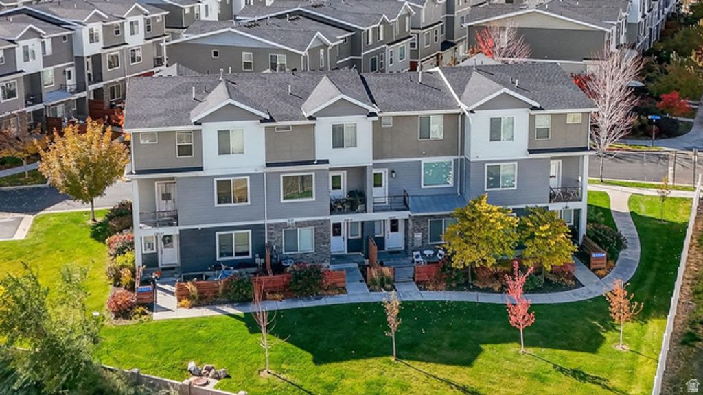 10847 S BIG MEADOW DR, South Jordan, UT 84009