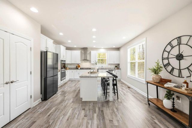 113 IRELAND DR, Fredericksburg, VA 22406