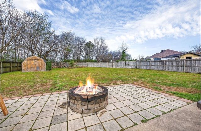 2928 Beaver Creek Street, Springdale, AR 72764