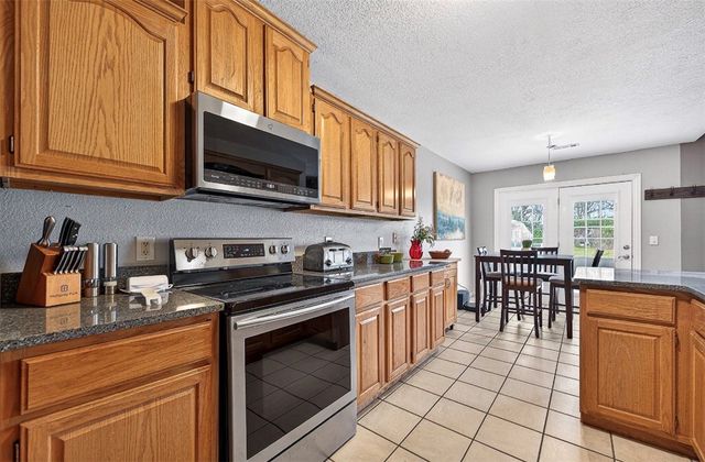 2928 Beaver Creek Street, Springdale, AR 72764