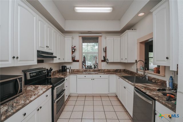 75 Fm 1685, Victoria, TX 77905