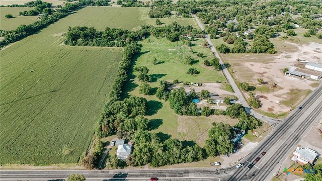 75 Fm 1685, Victoria, TX 77905