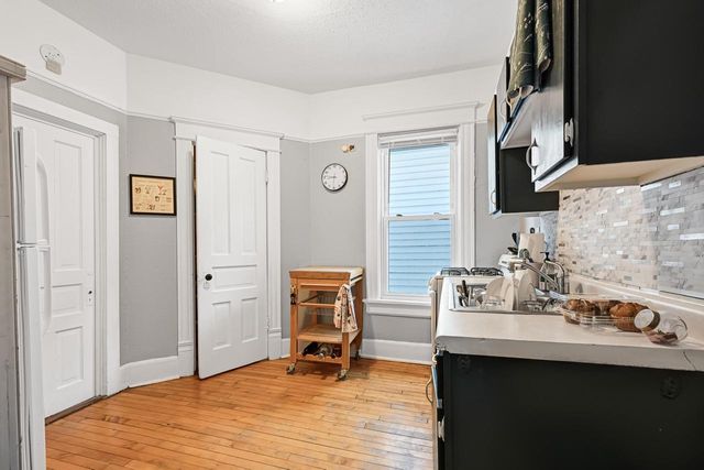 2531 Murray AVENUE, Milwaukee, WI 53211