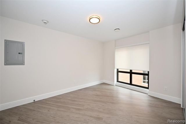 211 E Merrill Street 505, Birmingham, MI 48009
