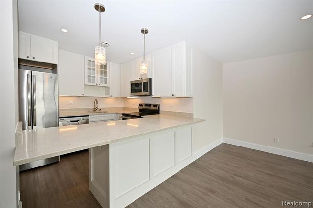 211 E Merrill Street 505, Birmingham, MI 48009