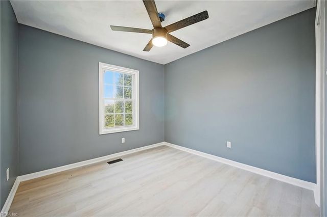 1556 Fairfax DR, Virginia Beach, VA 23453