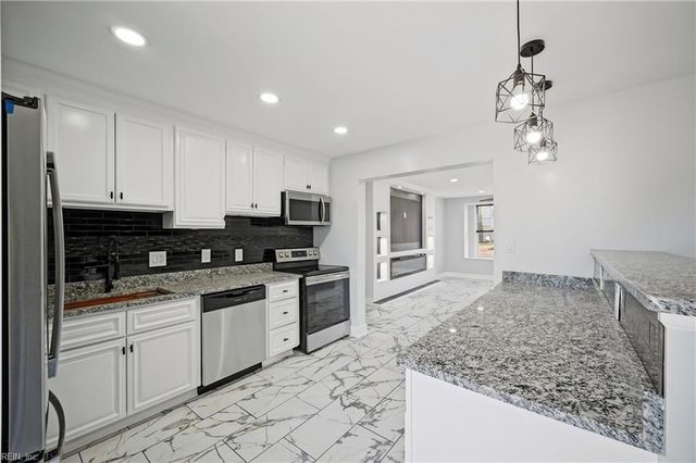 1556 Fairfax DR, Virginia Beach, VA 23453