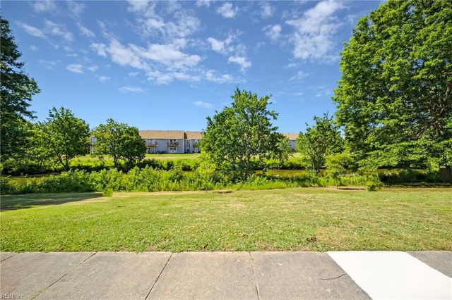 1556 Fairfax DR, Virginia Beach, VA 23453