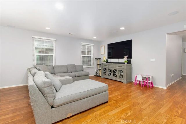 684 Julian, San Jacinto, CA 92582