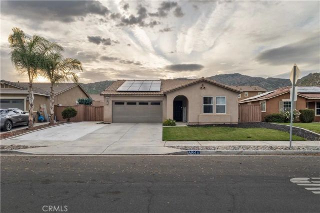 684 Julian, San Jacinto, CA 92582