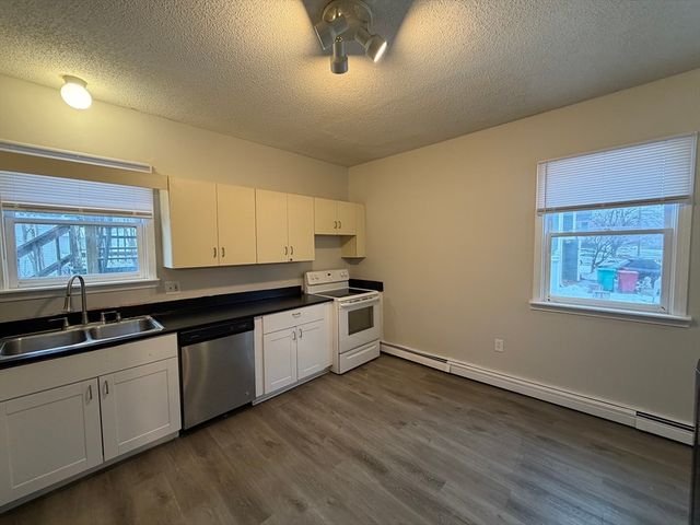 137 Midland 1, Lowell, MA 01851