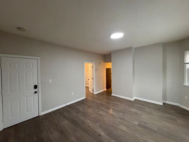 137 Midland 1, Lowell, MA 01851