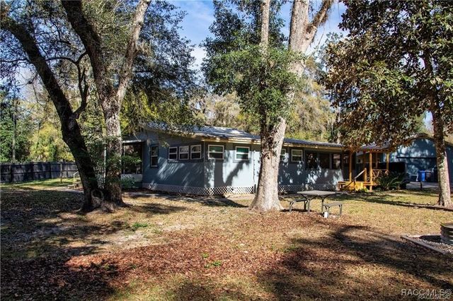 7545 S Old Oaks Drive, Floral City, FL 34436