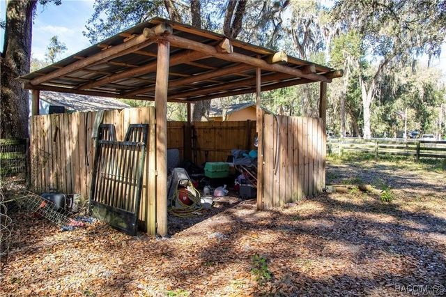 7545 S Old Oaks Drive, Floral City, FL 34436