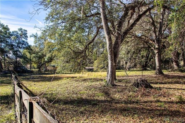 7545 S Old Oaks Drive, Floral City, FL 34436