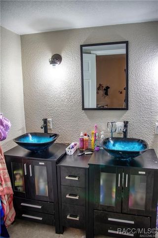 7545 S Old Oaks Drive, Floral City, FL 34436