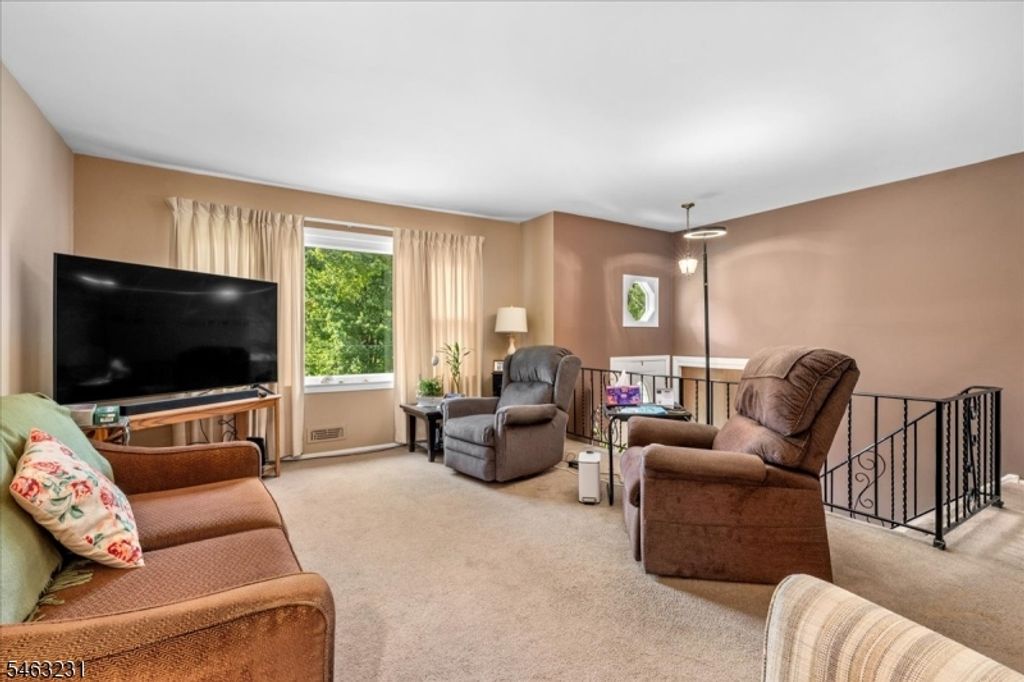 75 Fawn Ridge Dr, Long Hill Twp., NJ 07946 — photo 3