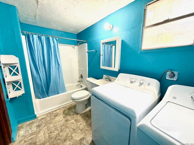 944 Briscoe Aly, San Antonio, TX 78207