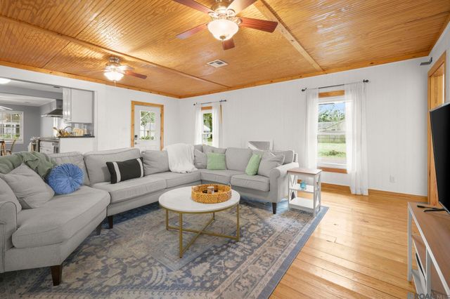 513 Centenary Dr, Baton Rouge, LA 70808