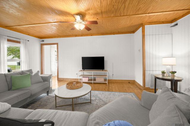 513 Centenary Dr, Baton Rouge, LA 70808