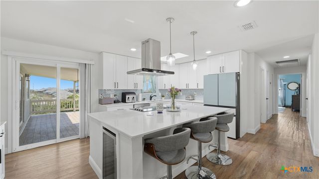 6715 Queens Crown East Street, San Antonio, TX 78233