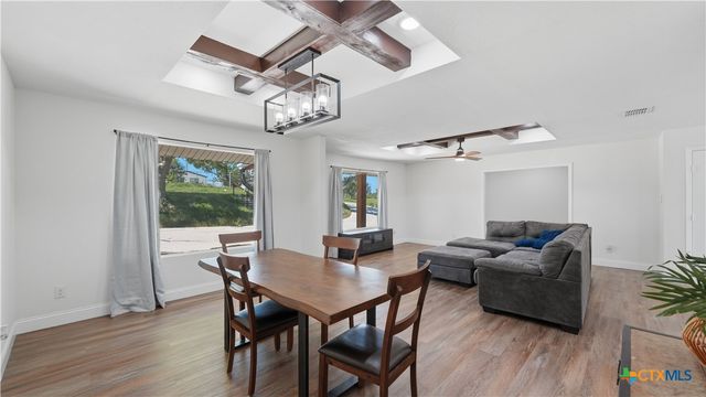 6715 Queens Crown East Street, San Antonio, TX 78233