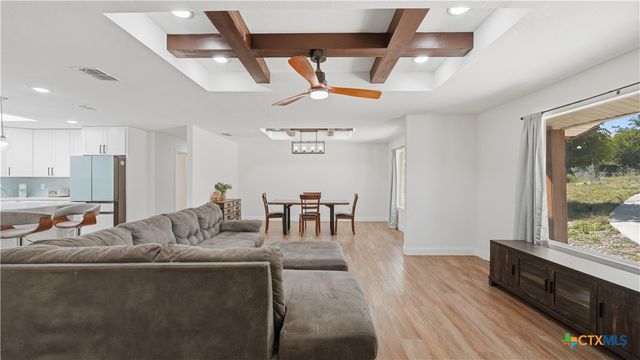 6715 Queens Crown East Street, San Antonio, TX 78233