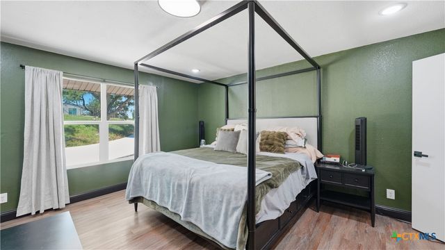 6715 Queens Crown East Street, San Antonio, TX 78233