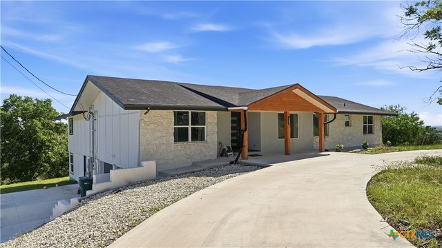 6715 Queens Crown East Street, San Antonio, TX 78233