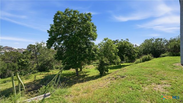 6715 Queens Crown East Street, San Antonio, TX 78233