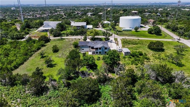 6715 Queens Crown East Street, San Antonio, TX 78233