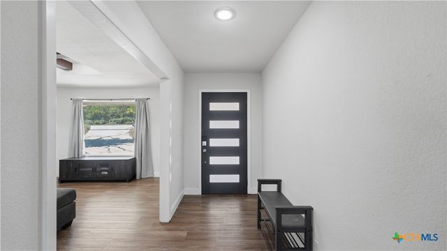 6715 Queens Crown East Street, San Antonio, TX 78233