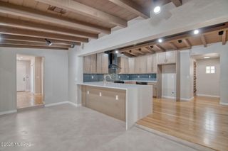 3910 E Calle De Jardin, Tucson, AZ 85711