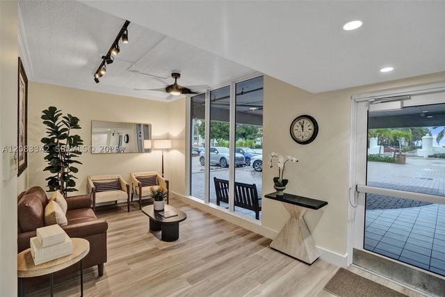 95 N Birch Rd 301, Fort Lauderdale, FL 33304