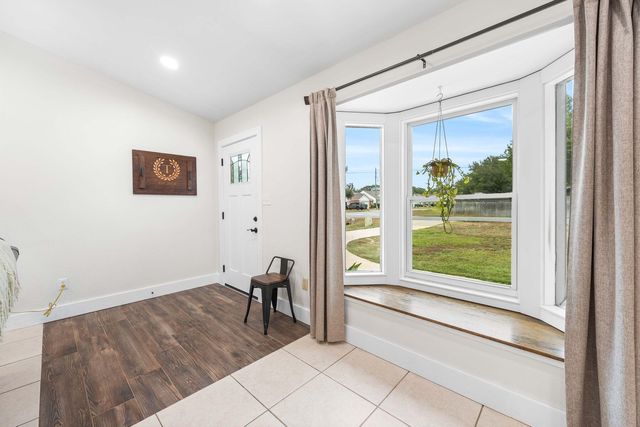 32 7th Avenue 120, Shalimar, FL 32579