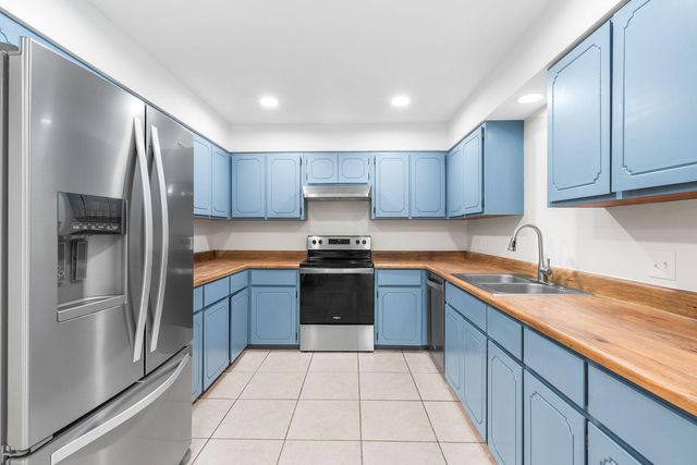 32 7th Avenue 120, Shalimar, FL 32579