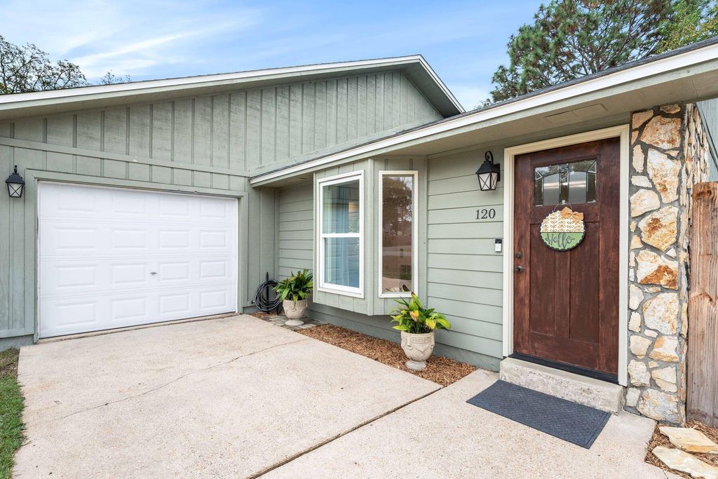 32 7th Avenue 120, Shalimar, FL 32579