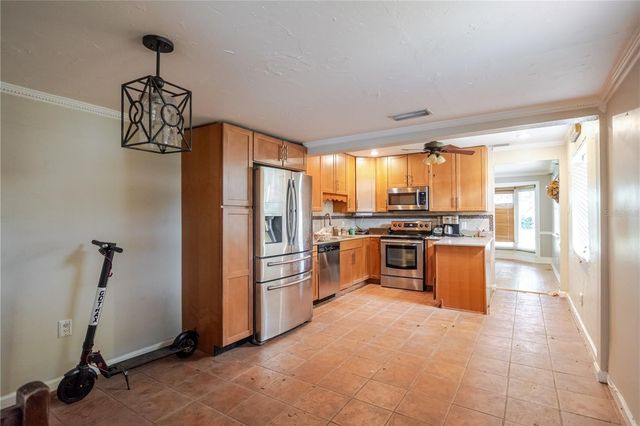 2118 S VENUS STREET, Tampa, FL 33629