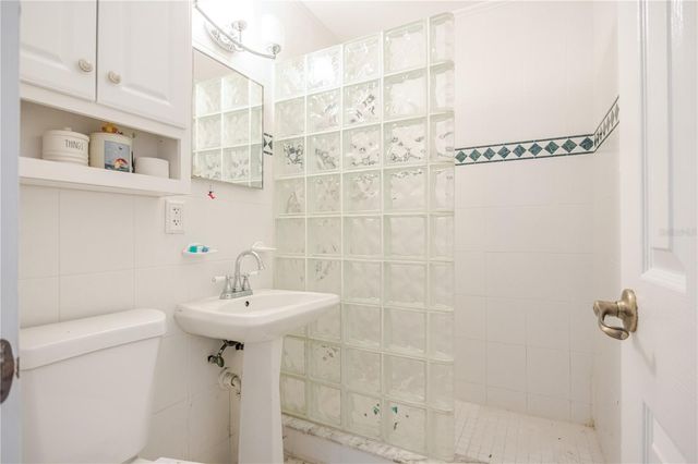 2118 S VENUS STREET, Tampa, FL 33629