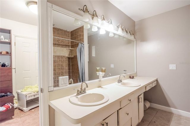 2118 S VENUS STREET, Tampa, FL 33629