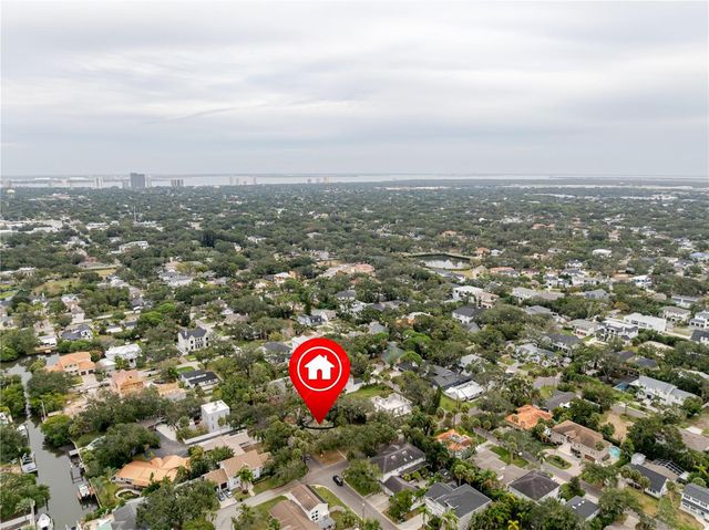 2118 S VENUS STREET, Tampa, FL 33629